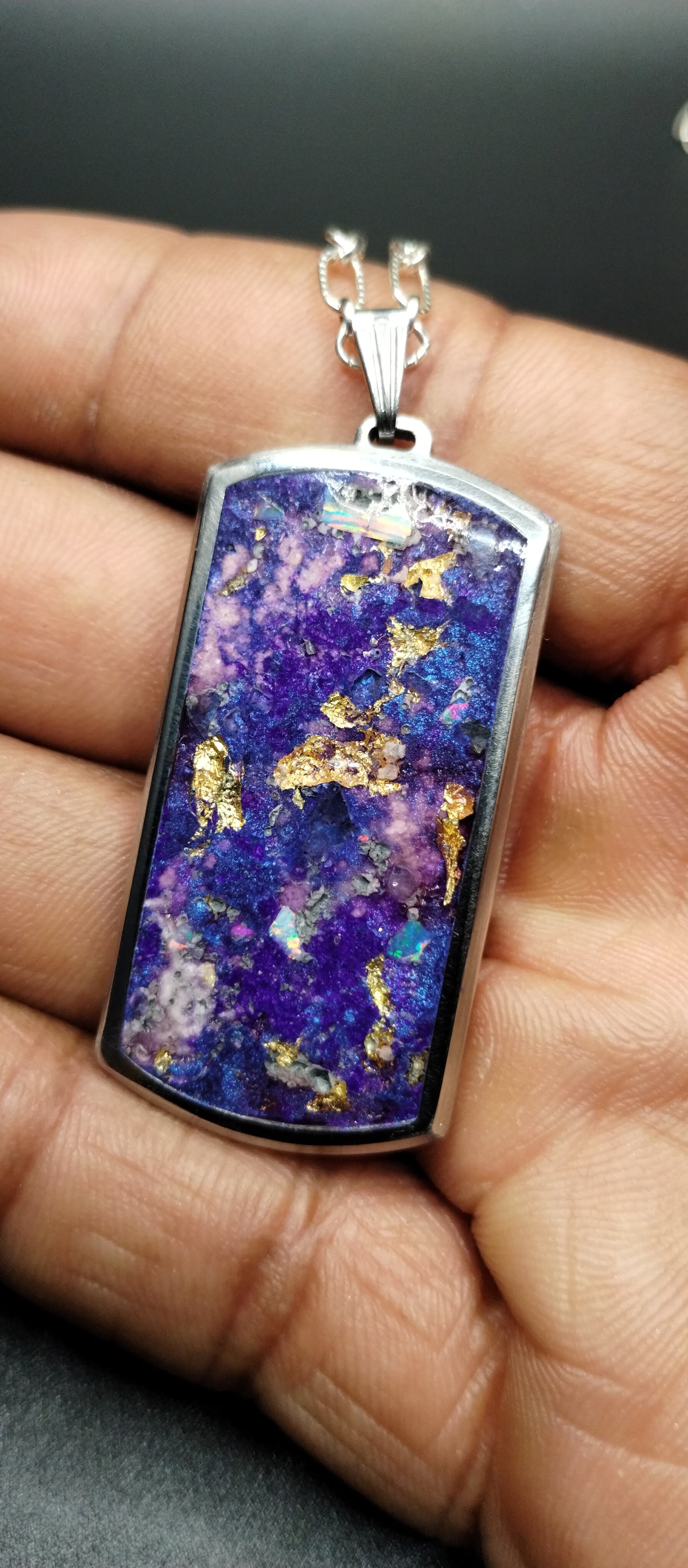 1/1 COBALT CHROME DOG TAG PENDANT 24K FLAKE CRUSHED OPAL. 18IN STERLING SILVER CHAIN AND CLASP